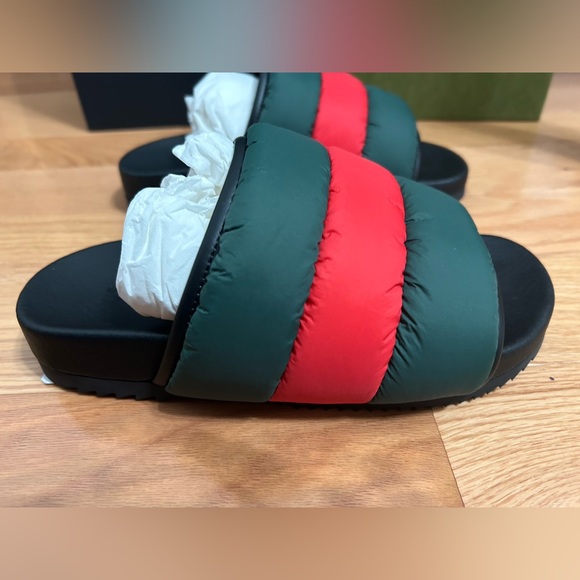Gucci nylon puffer slides green and red stripes (size 6/ 36) - Picture 5 of 9
